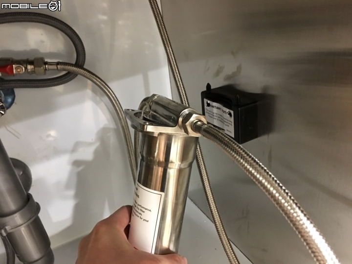 【開箱】瑞士FRANKE淨水器・結晶花崗石水槽