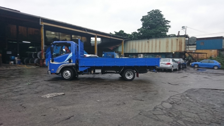 ISUZU 3噸半特式版(微開箱)想到就開一下