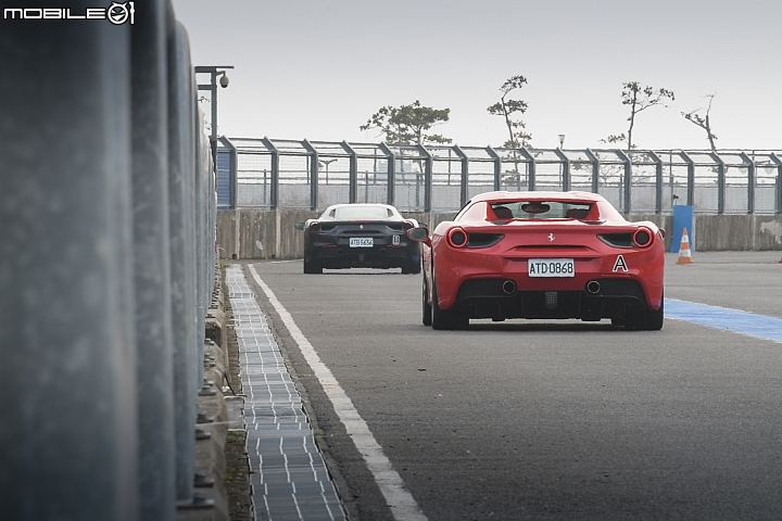 地表最優秀引擎威能，Ferrari 488 GTB 賽道體驗！