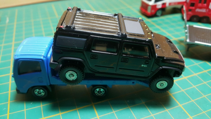 Tomica LV-N144 日產Atlas 花見台自動車