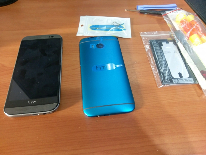 重新開箱HTC M8 ,更換電池,背蓋。