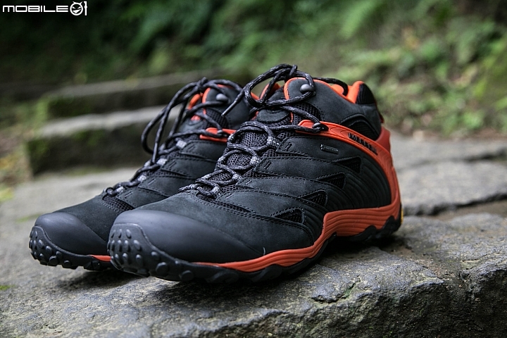 防水耐操的輕旅好夥伴 MERRELL 「CHAMELEON 7 MID GORE-TEX」開箱實測!