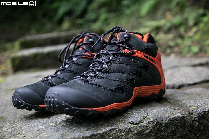 防水耐操的輕旅好夥伴 MERRELL 「CHAMELEON 7 MID GORE-TEX」開箱實測！