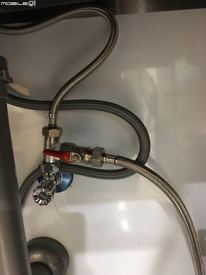 【開箱】瑞士FRANKE淨水器・結晶花崗石水槽