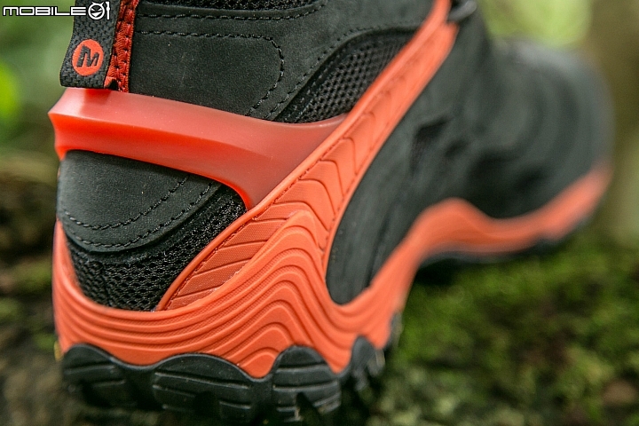 防水耐操的輕旅好夥伴 MERRELL 「CHAMELEON 7 MID GORE-TEX」開箱實測!