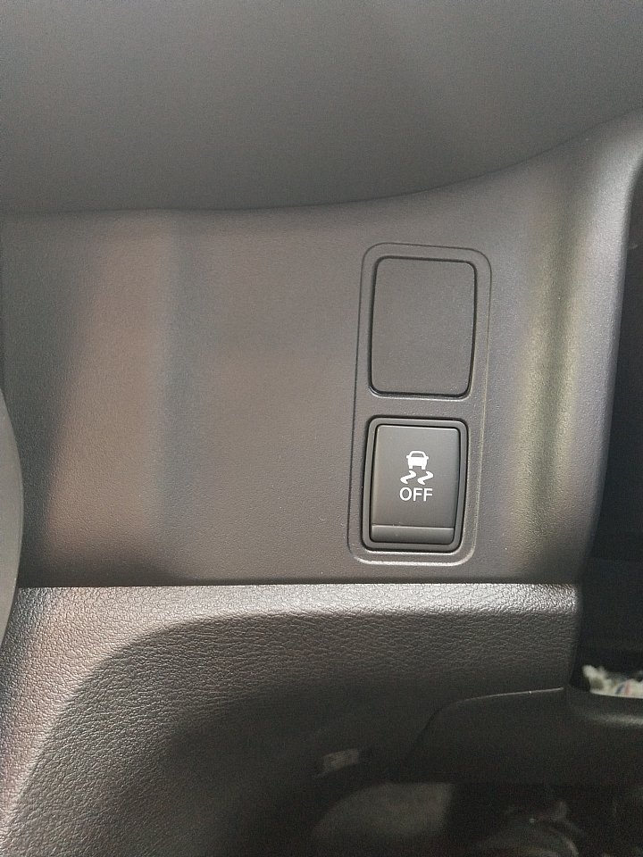 2017 Nissan Serena 2.0 Highway Star 開箱