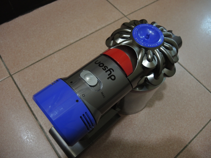 dyson V8使用心得~真的好好吸