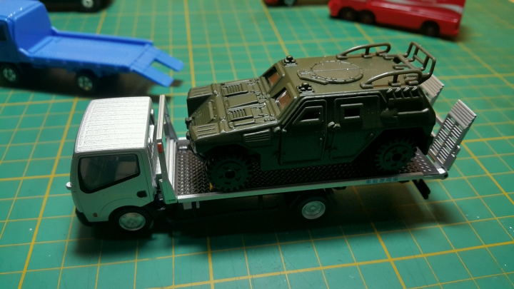Tomica LV-N144 日產Atlas 花見台自動車