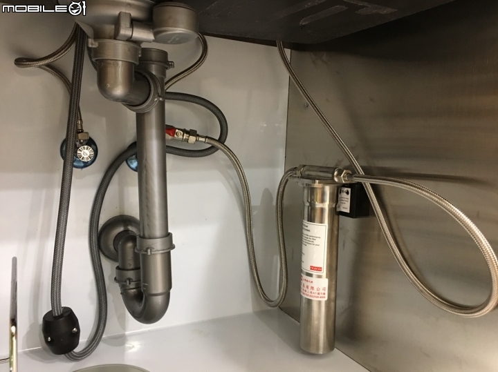 【開箱】瑞士FRANKE淨水器・結晶花崗石水槽
