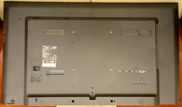 4K初體驗,PHILIPS BDM4350UC 43吋4K UHD顯示器開箱