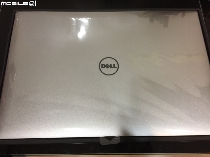 2017/12/11更新:最後購買了DELL XPS15
