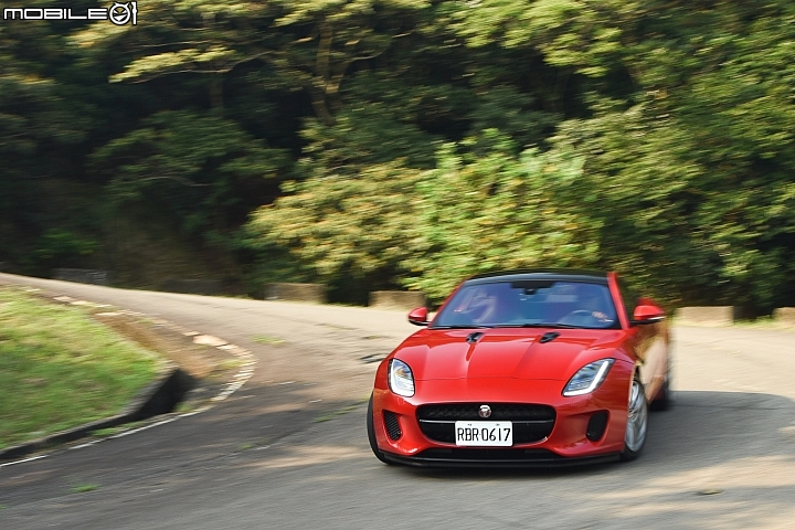 感性與理性的拉扯 Jaguar F-Type Coupe 2018年式試駕！