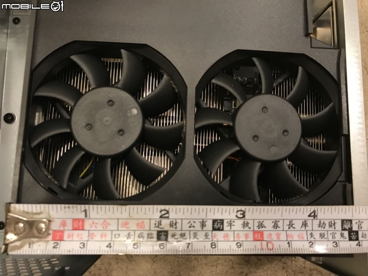 筆電內顯救星GALAX SNPR TB3 BOX