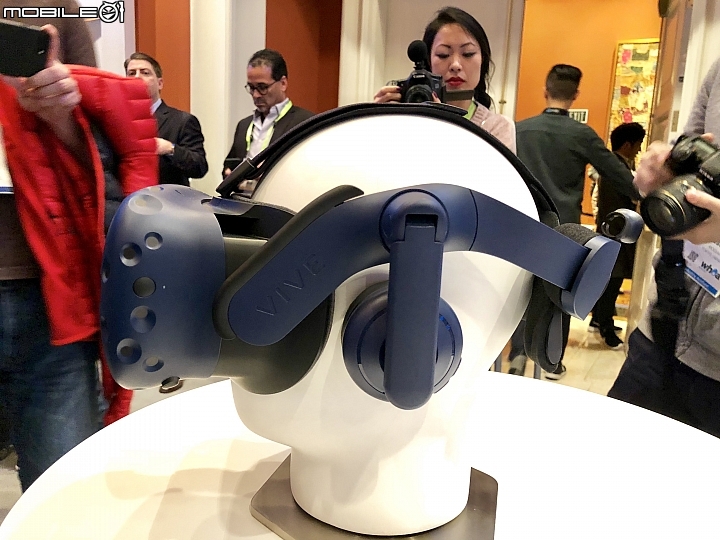 【快訊】解析度更高的HTC VIVE PRO正式發表！無線整合方案也將在今年正式上市