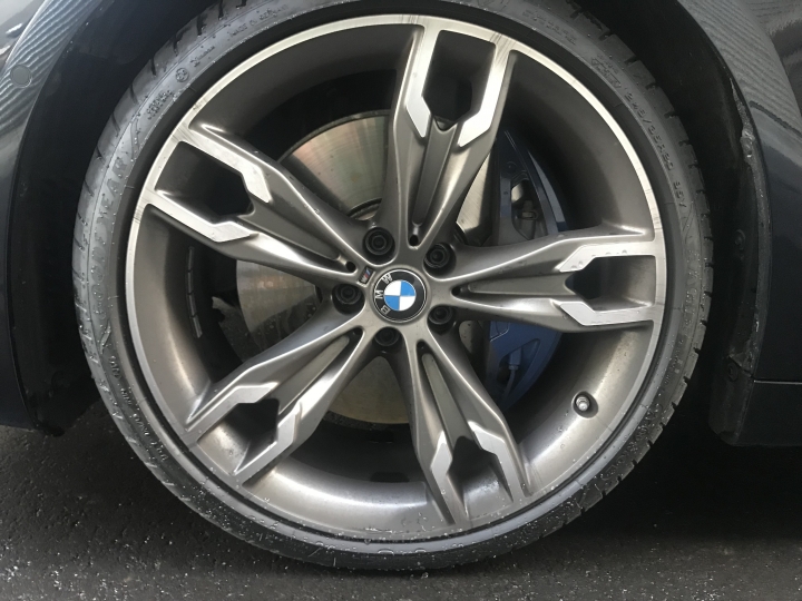 BMW G30 M550i-X drive