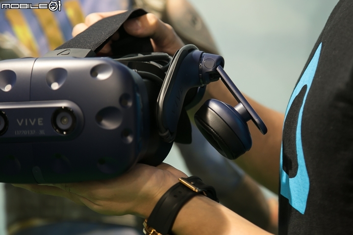 【TpGS18】新一代顯示器HTC VIVE Pro與VIVE無線模組首度在台展出 電玩展現場提供試玩體驗