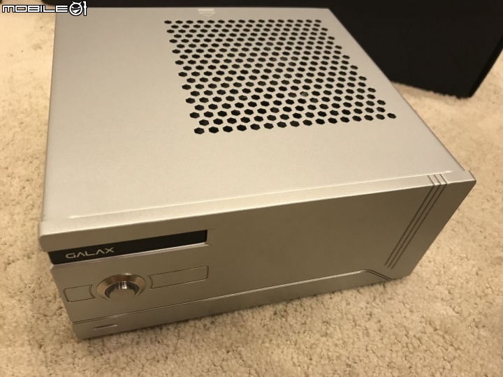 筆電內顯救星GALAX SNPR TB3 BOX