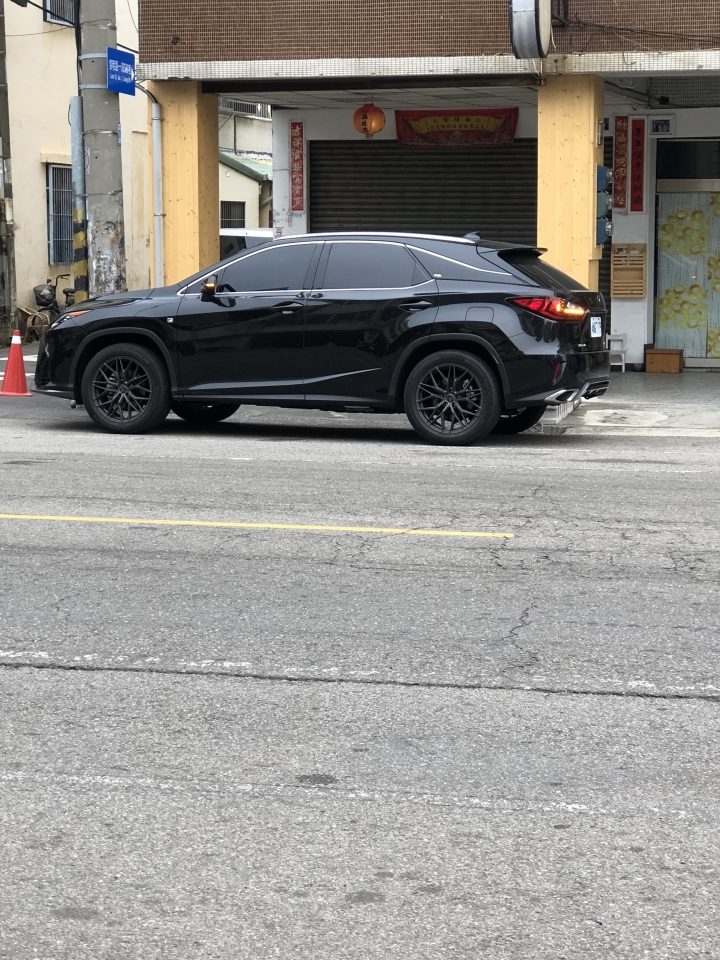 RX F SPORT 開箱