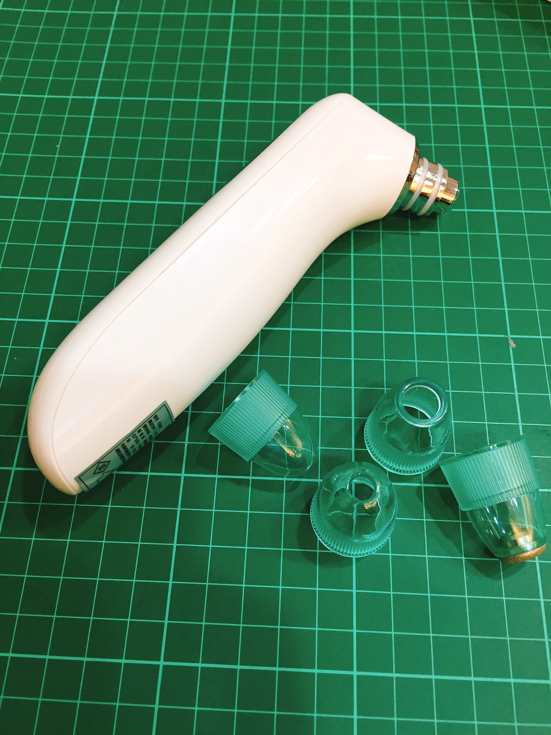 萬惡的黑頭,誰有辦法制止我女友瘋狂行徑