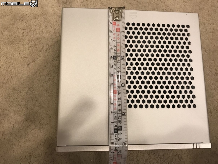 筆電內顯救星GALAX SNPR TB3 BOX