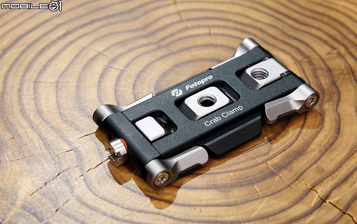 一隻文青 雅痞 但精緻過頭的桌上型腳架 FOTOPRO ARTPOD