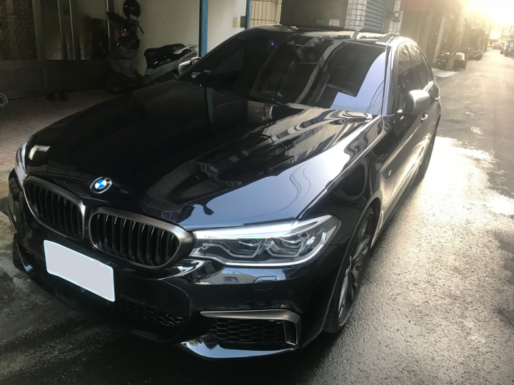 BMW G30 M550i-X drive