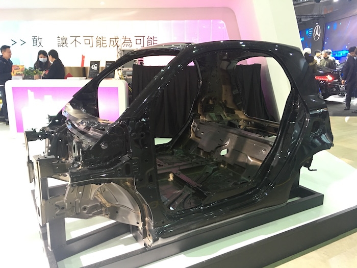2018 車展照分享,圖多、但是車頭燈不多 (hyundai與其他品牌都有)