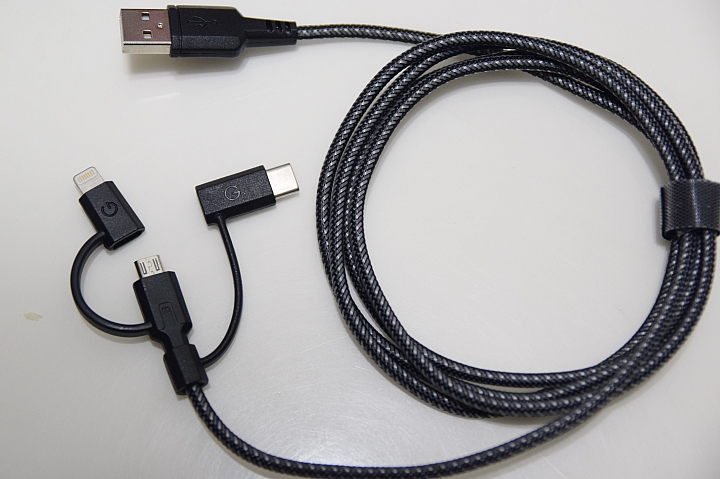 開箱 體驗 充電三叉戟 Lightning/Micro/Type-C 三合一 NyloTough 超強編織耐彎折 快速充電線