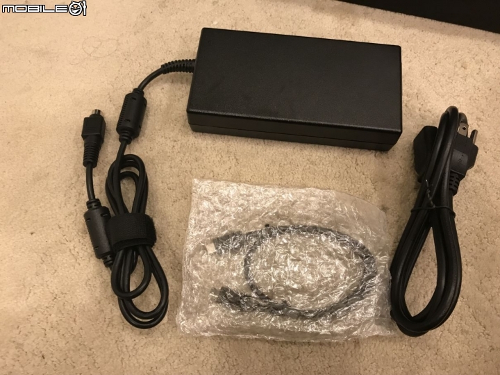 筆電內顯救星GALAX SNPR TB3 BOX