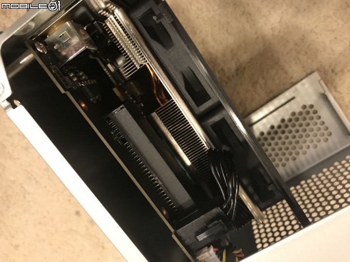 筆電內顯救星GALAX SNPR TB3 BOX