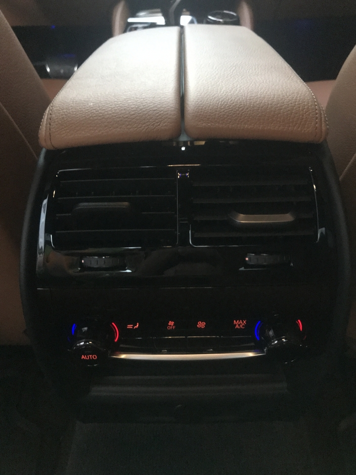 BMW G30 M550i-X drive