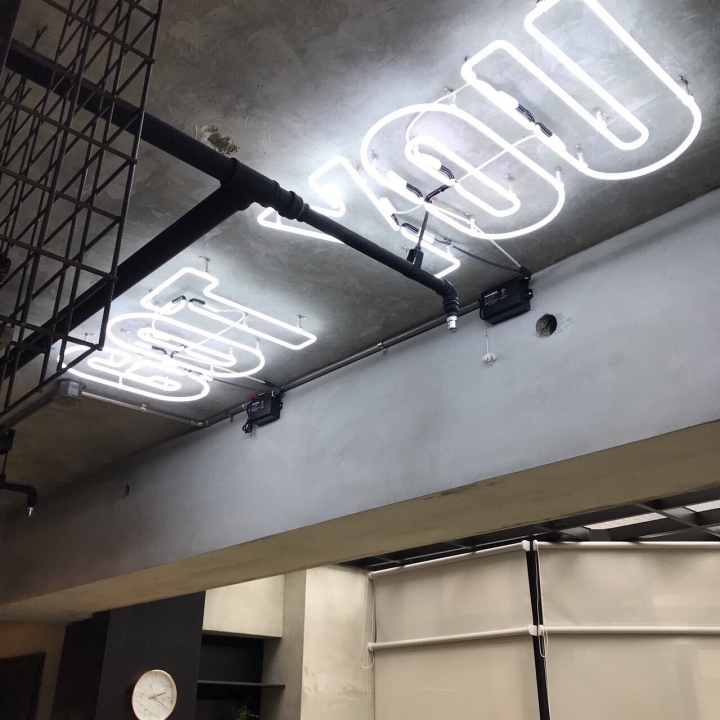 【開箱】工業混搭風,讓狗享受的家