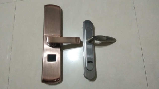電子鎖指紋鎖 DIY