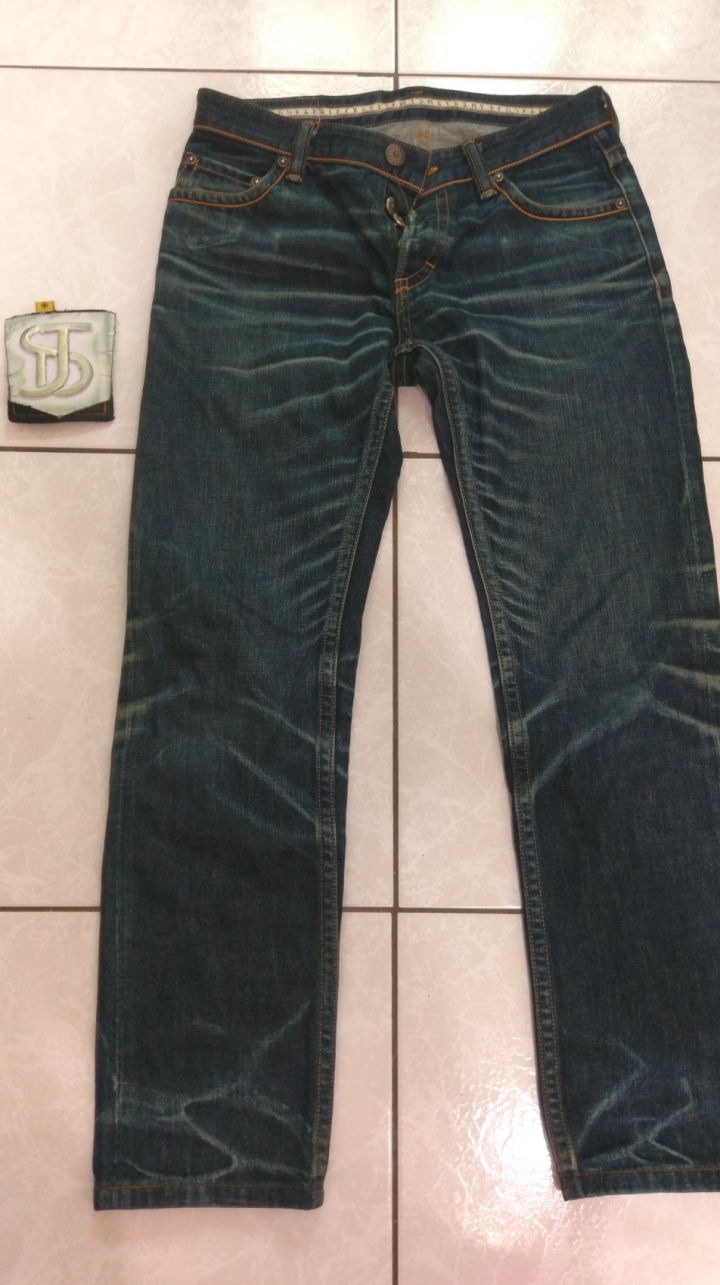 Jeansda 在Deep Indigo Rigid Jeans 屁股一年分享(修正為Fenrir Indigo Rigid Jeans (Slim) (芬里爾靛藍原色褲 (修身3D))