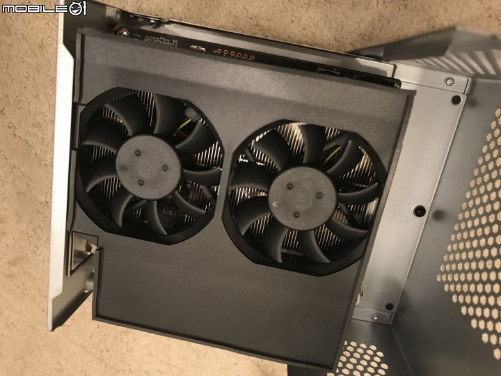 筆電內顯救星GALAX SNPR TB3 BOX