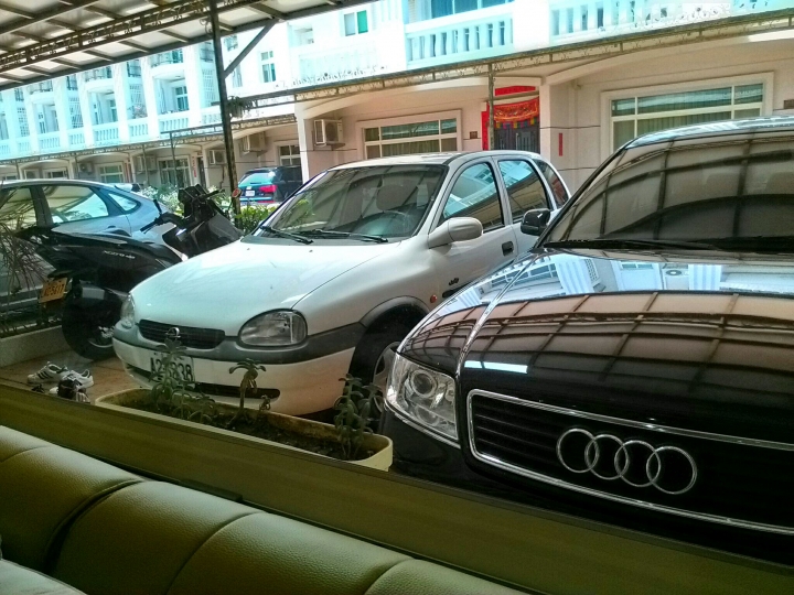 千禧年 AUDI A6 1.8T 關箱文