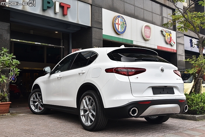 【新車搶先看】義式風味休旅 Alfa Romeo Stelvio靜態賞車