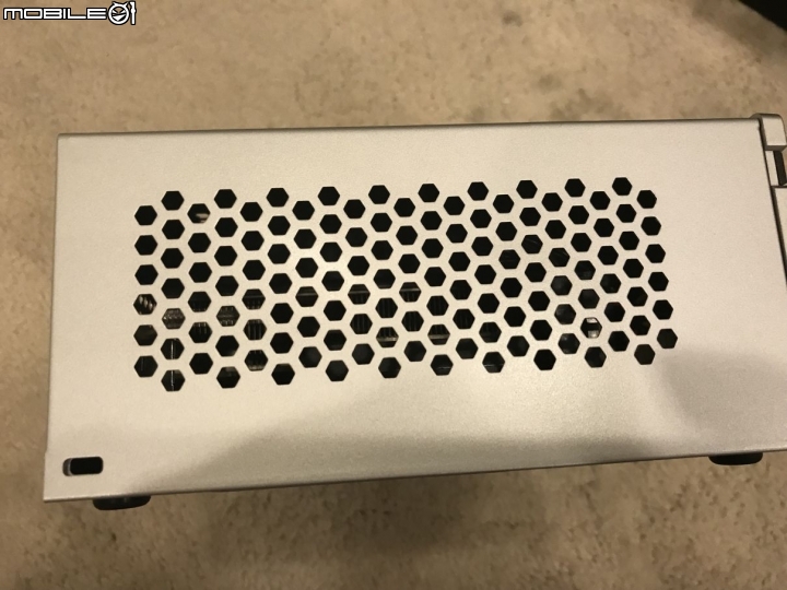 筆電內顯救星GALAX SNPR TB3 BOX