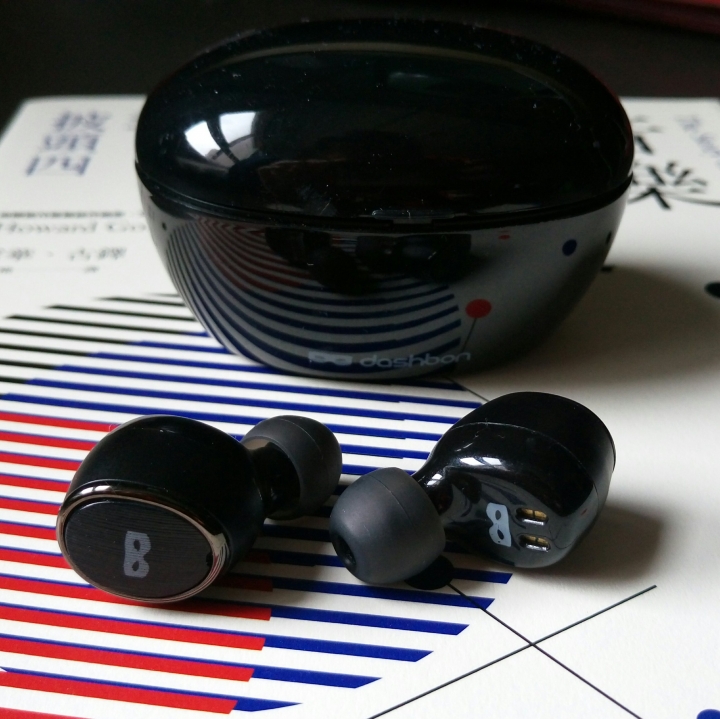 BOSE Soundsport free VS Dashbon Sonabuds