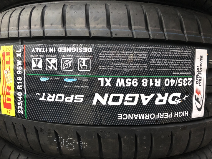換上Pirelli Dragon Sport (Focus MK3 ST,235/40/18) (圖多慎入)