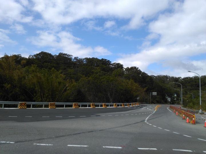 健行變廢棄自行車道探險