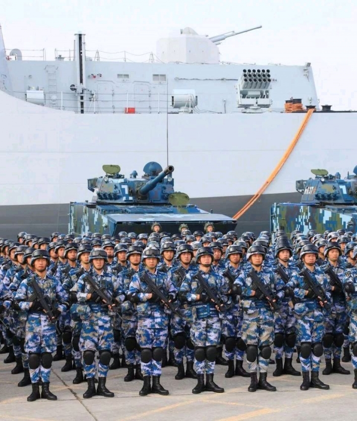 中國海軍登陸艦為何過年前大批出海?