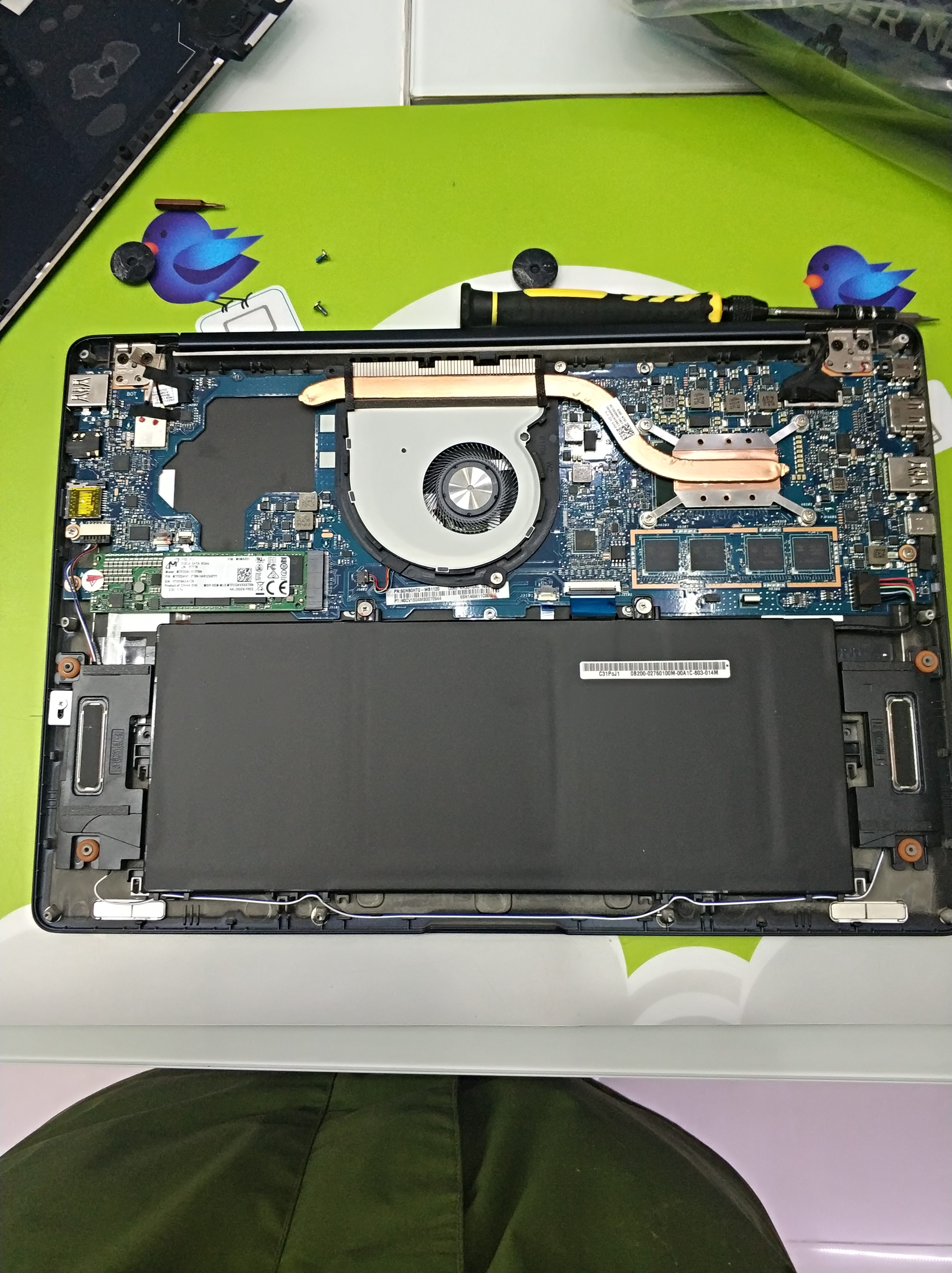 【小宅開箱】【閒聊】ASUS ZenBook系列 13 UX331 不到1kg的極致輕薄筆電