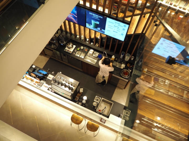蔦屋書店 |經典美感再現-高質感日系書店|台北松山店
