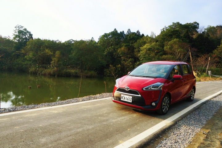 【試駕】Toyota SIENTA『七日試乘分享』我的幸福旅程