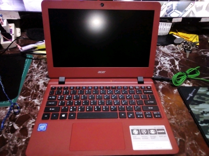 Acer ES1-132 C5BH 血紅色開箱分享