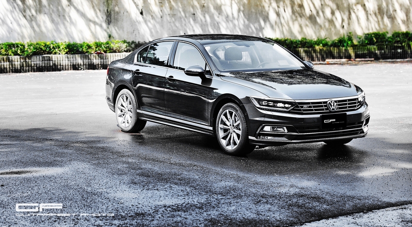 --中堅雙雄-- VW Passat Variant 380 TSI R-Line Performance & Sedan 330 TSI 連袂登場分享