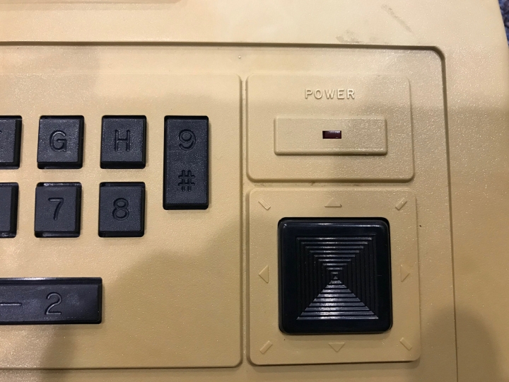 旅外宅男的電玩收藏展 (3) 舊世代SEGA 8 bit 主機介紹 Othello Multivision (オセロマルチビジョン) FG-1000 / FG-2000