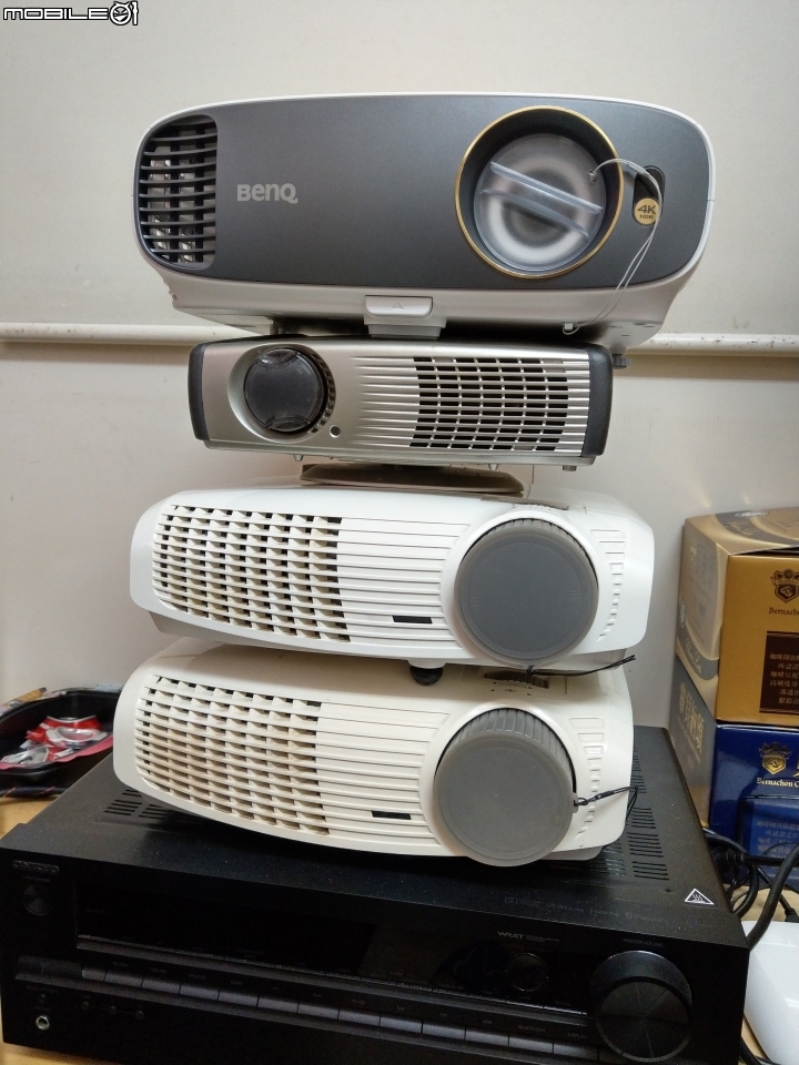 【試用分享】有感升級,4K視界的圓夢之路,入門卻不簡單的BenQ W1700 真4K投影機。