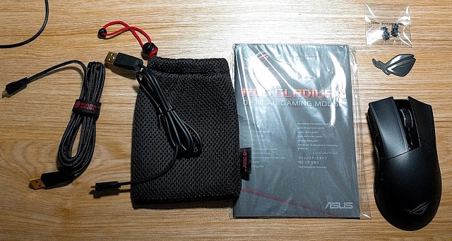內外兼具,無懈可擊ASUS ROG Gladius II 滑鼠輕開箱~